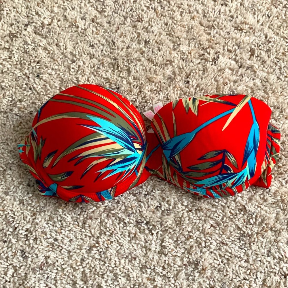 Victoria’s Secret Swim Tropical Top